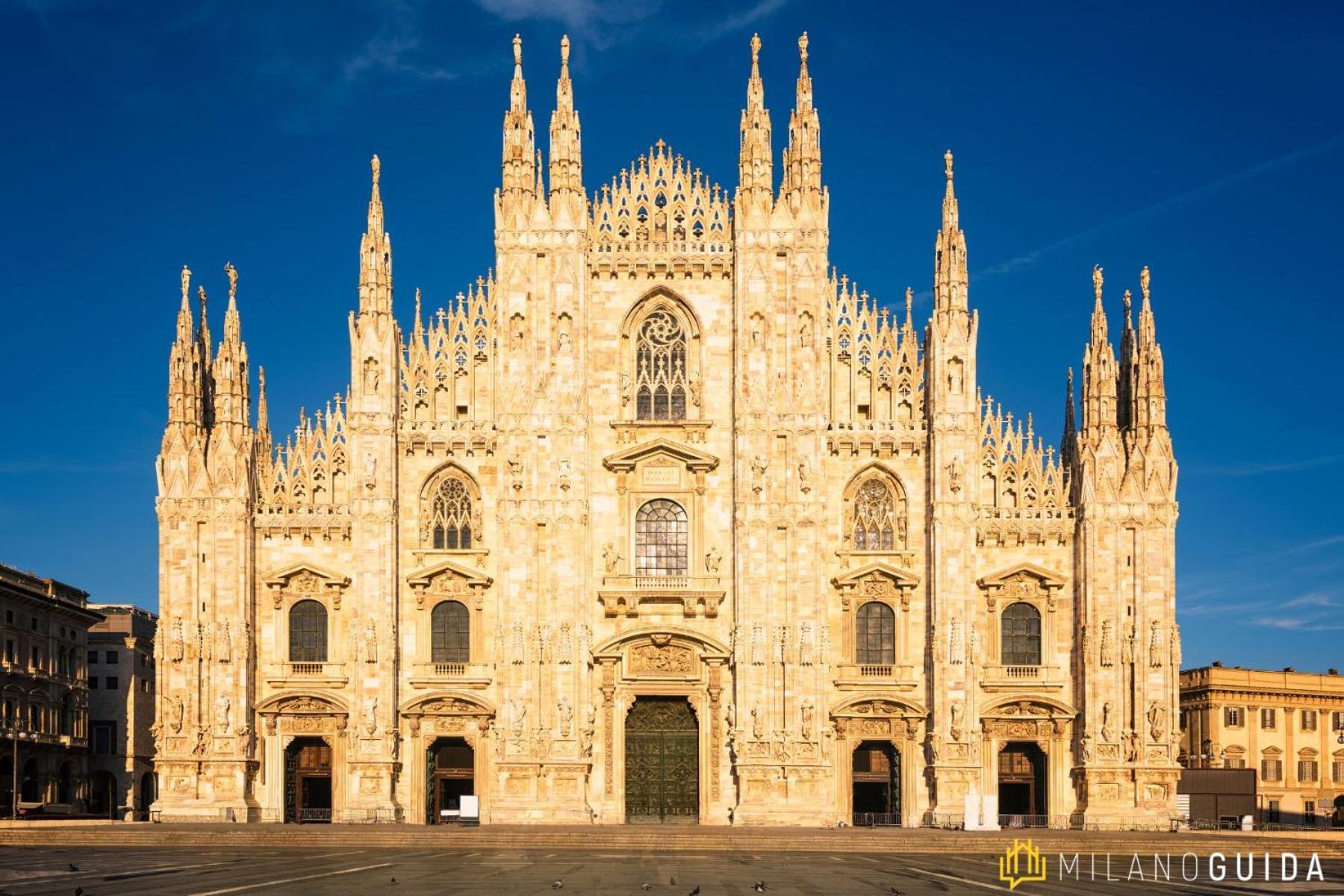 Nido Milanese - Bocconi, Navigli, Duomo Appartement Buitenkant foto